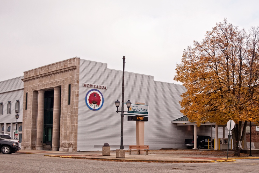 Ayars Bank 01