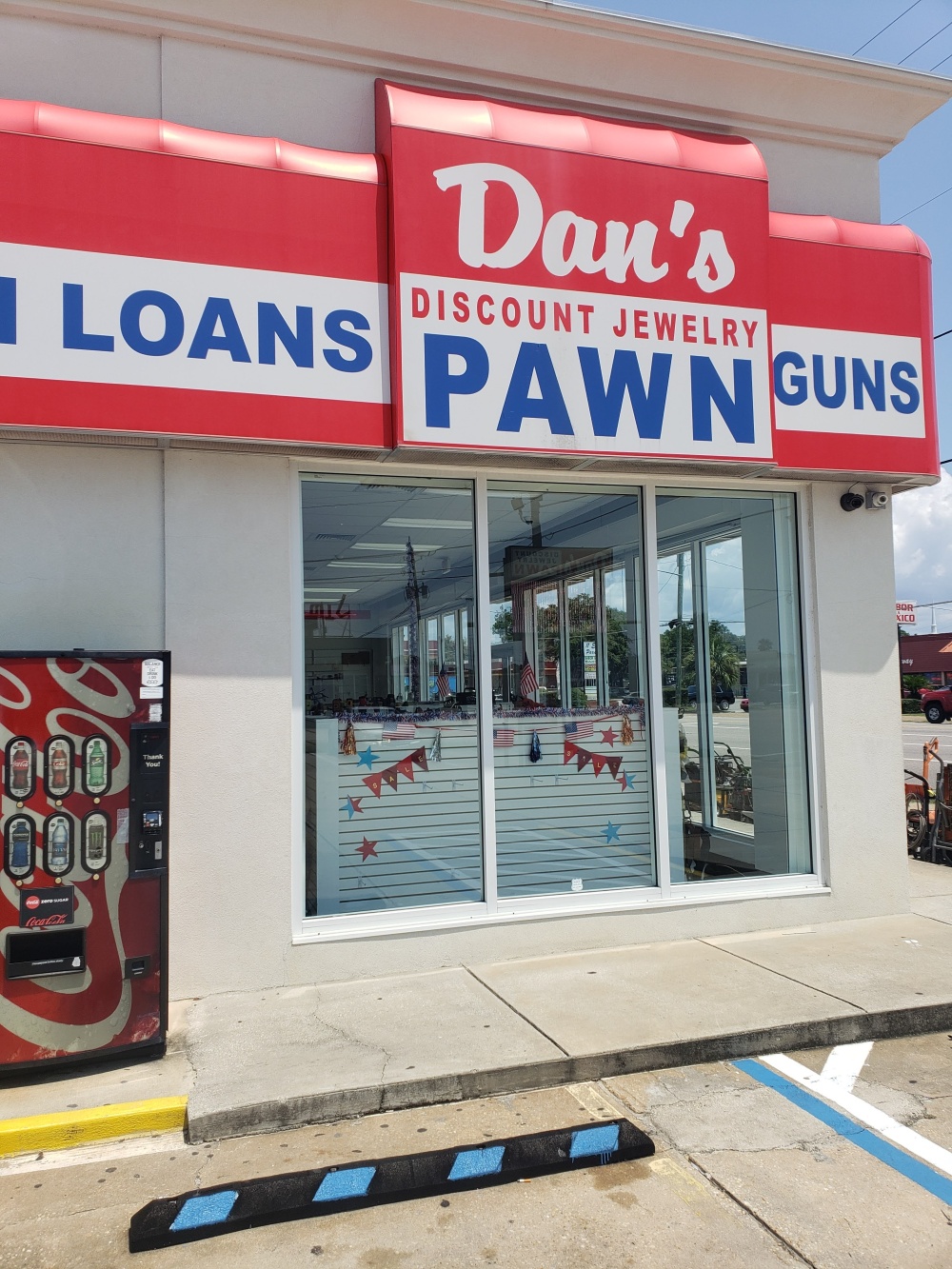 Dan's Discount Jewelry & Pawn, LLC 01