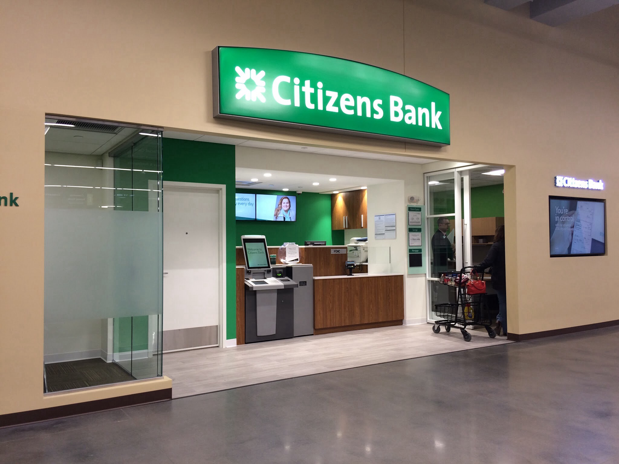 Citizens Bank Supermarket Branch 01