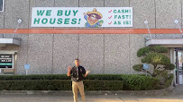 Uncle Dan's Pawn Shop - North Dallas 03