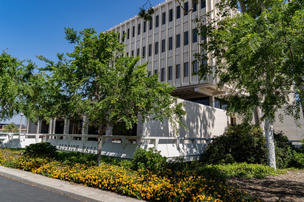 UCI - The Office of Financial Aid and Scholarships 01