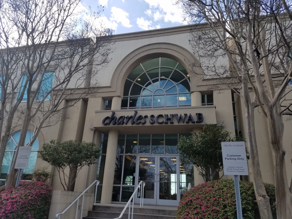 Charles Schwab 01