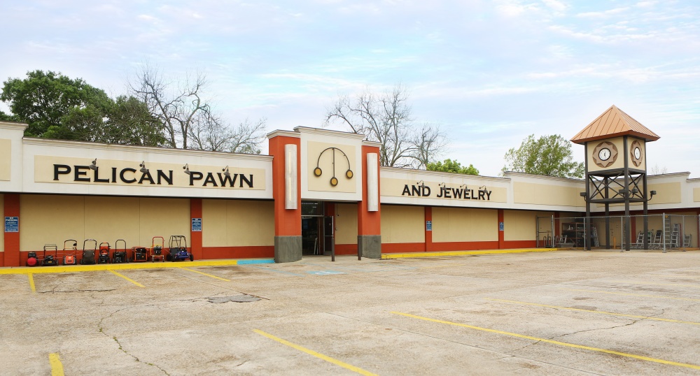 Pelican Pawn 01