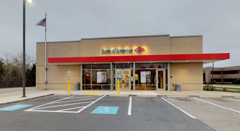 Bank of America (with Drive-thru services) 01