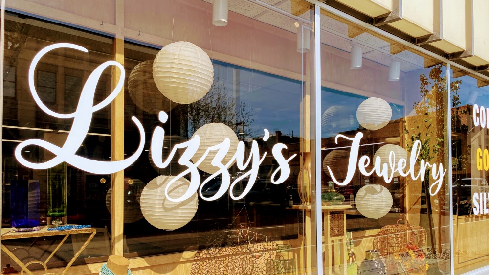 Lizzy's Jewelry & Pawn 01