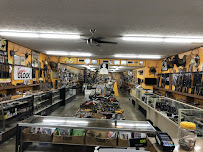 Broken Bow Pawn & Gun 01