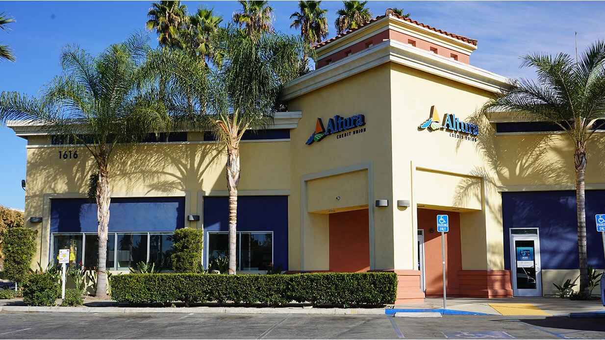 Altura Credit Union 01
