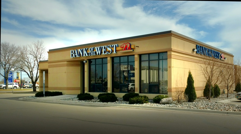 Bank of the West 01