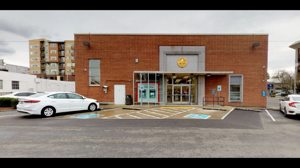 Bank of America (with Drive-thru ATM) 01