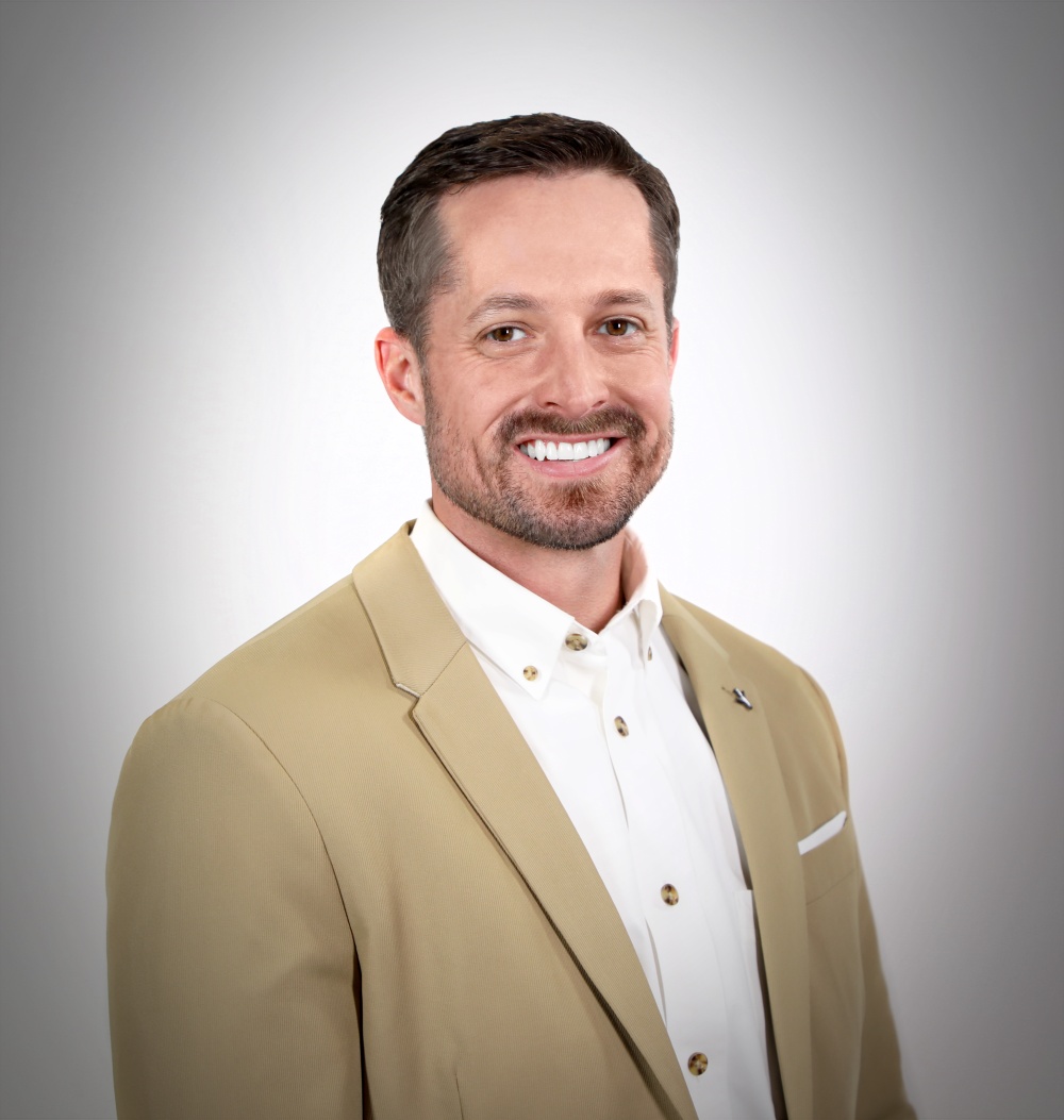 Brady Beyer Mortgage Consultant | Intercap Lending, Inc. 01