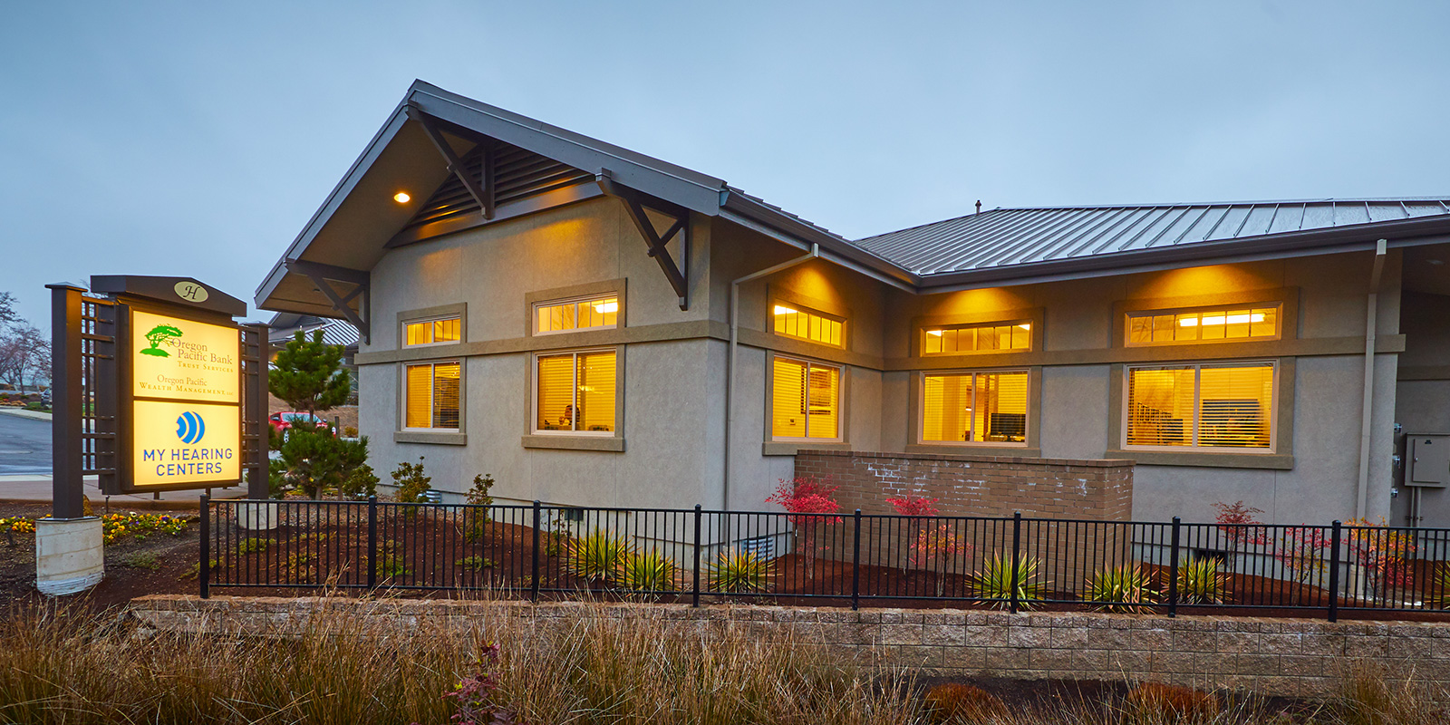 Oregon Pacific Bank - Medford Branch 01