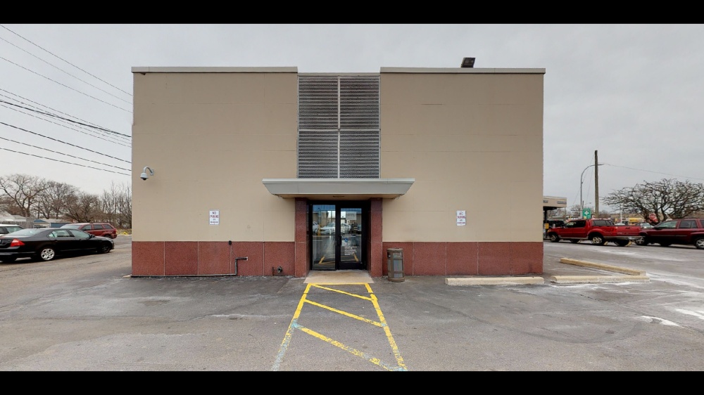 Bank of America (with Drive-thru ATM) 01