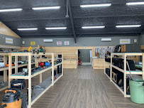 TOM PAWN CENTRAL 03