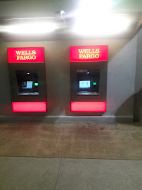 Wells Fargo Bank 04