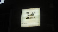 Shop 'N Pawn Of Independence 04
