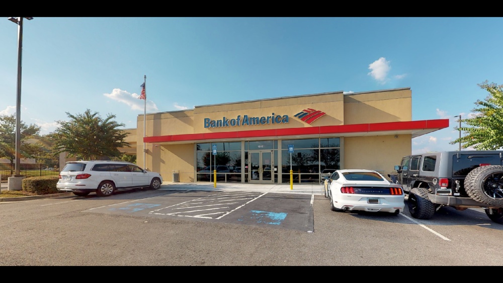 Bank of America (with Drive-thru ATM) 01