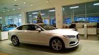 Kline Volvo Cars of Maplewood 02