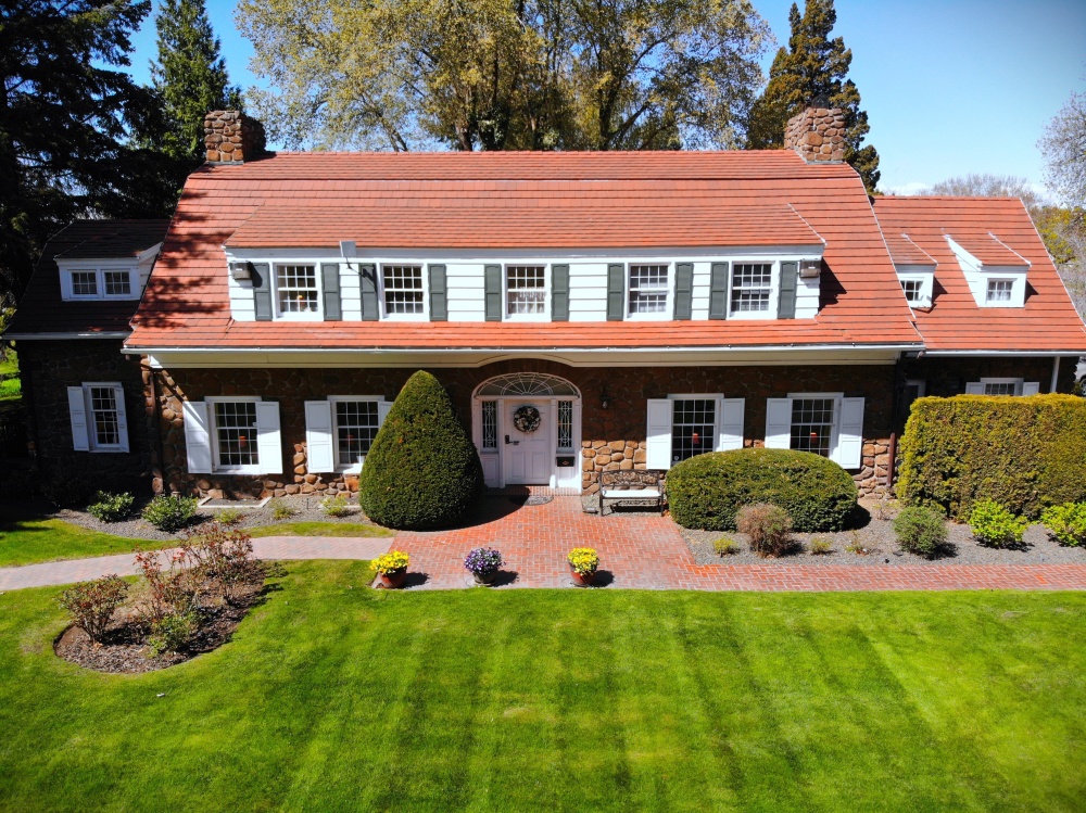 Windermere Real Estate 01