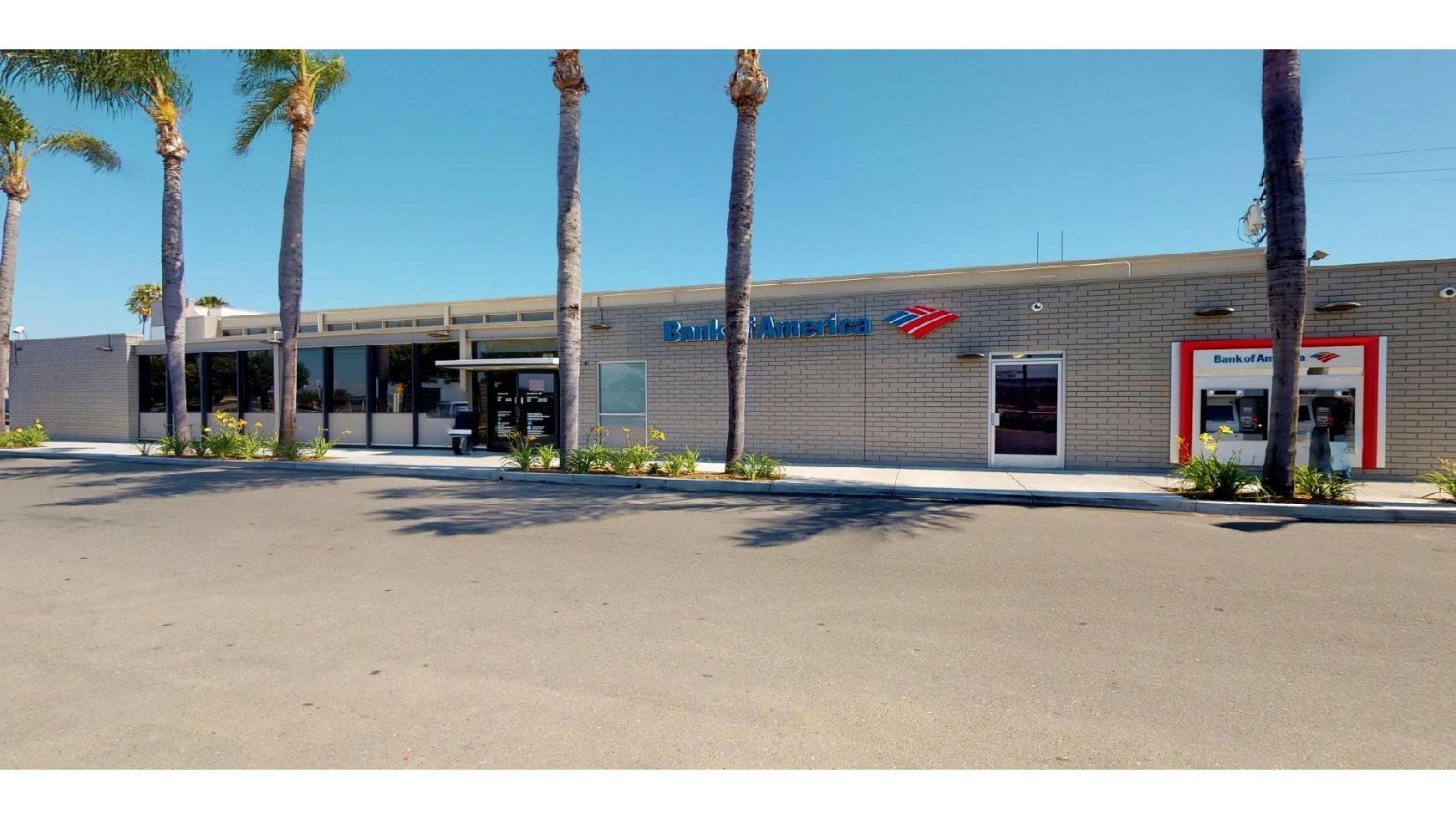Bank of America (with Drive-thru ATM) 01