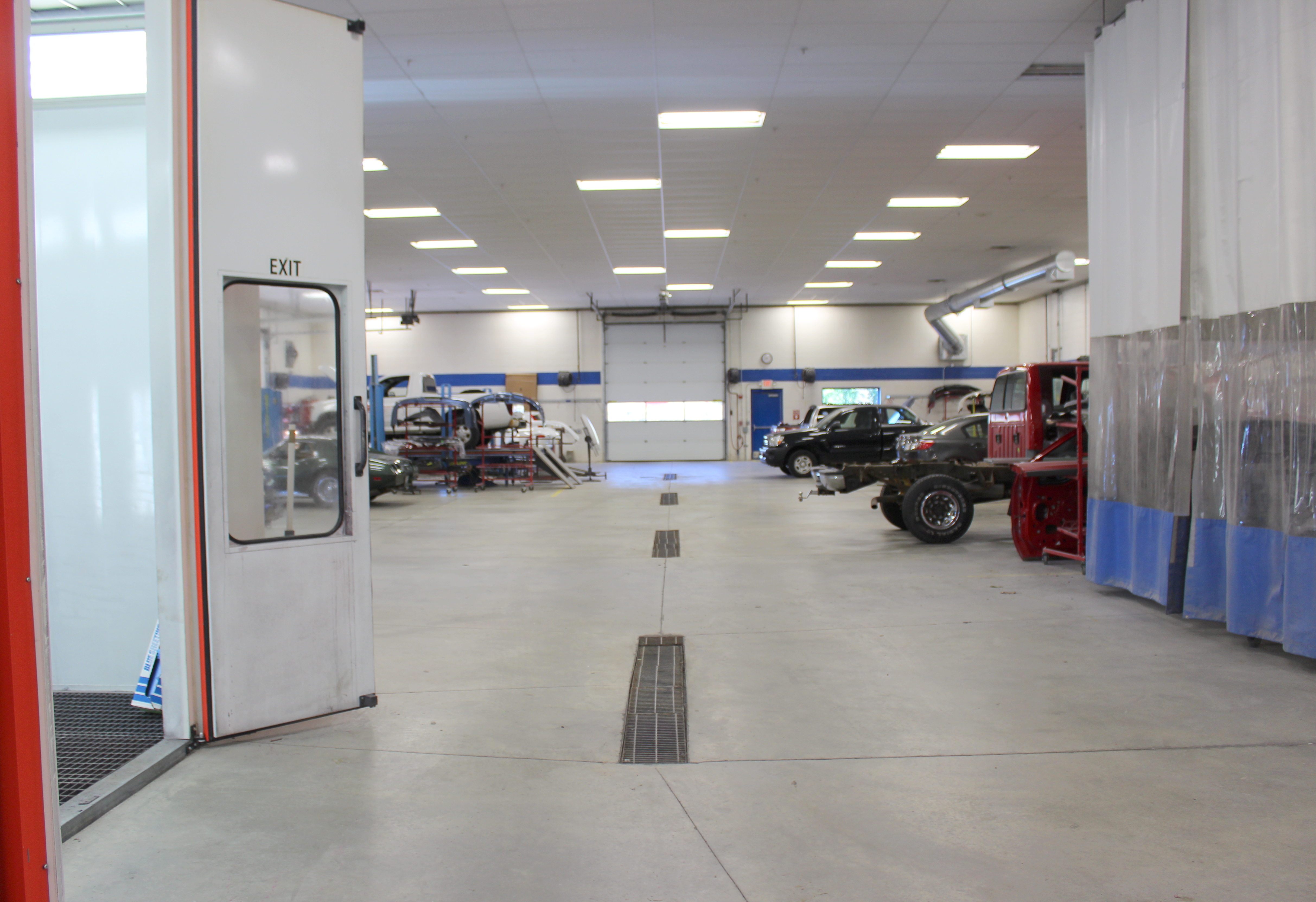 Moody's Collision Center 01