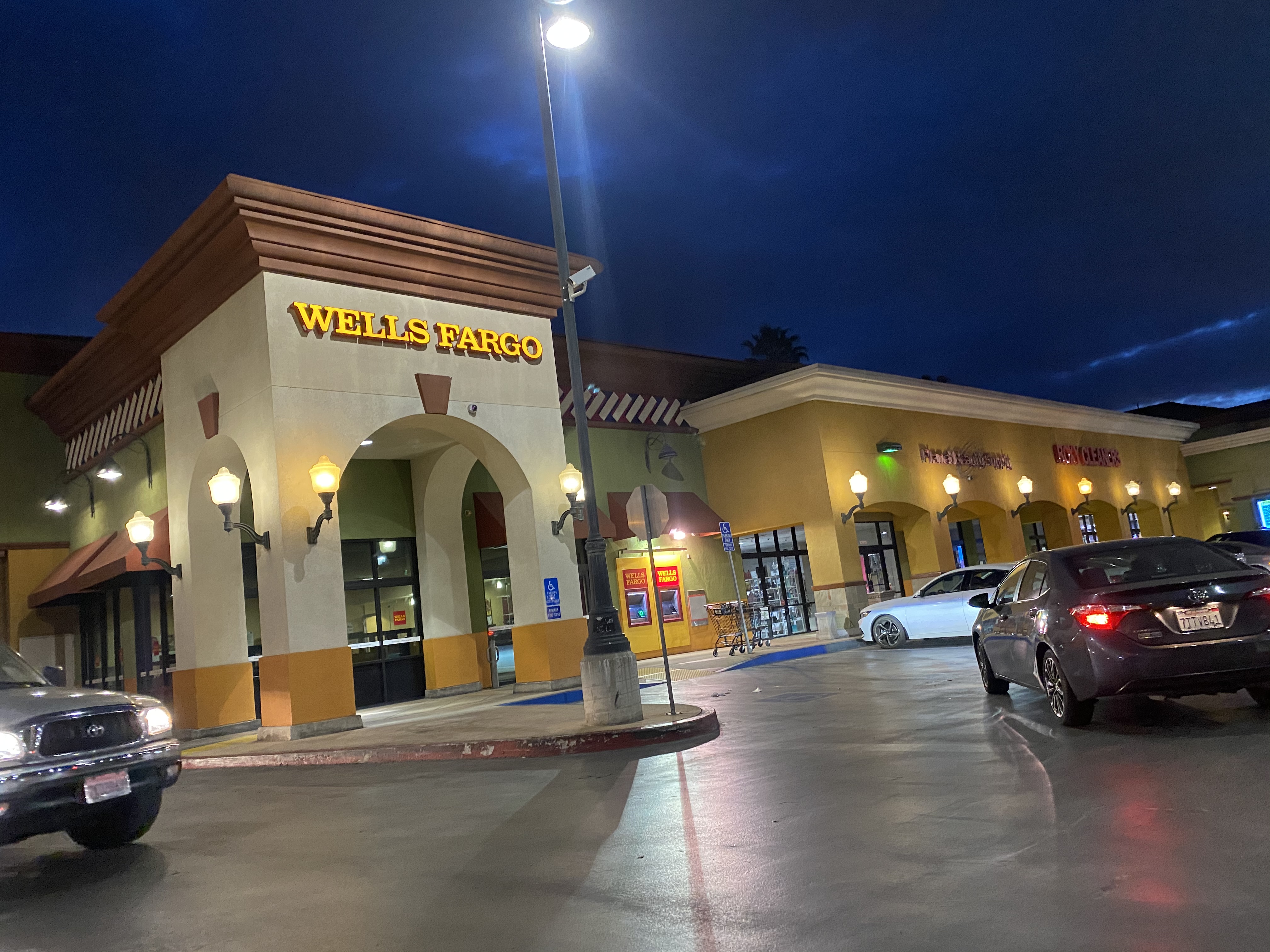 Wells Fargo Bank 01