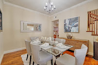 Coldwell Banker: Poyen Gono 04