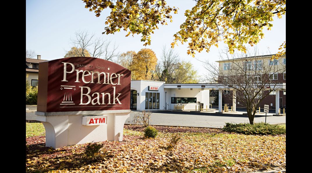PremierBank 01