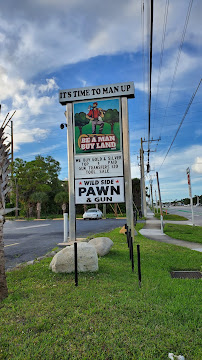 Wild Side Pawn and Gun 03