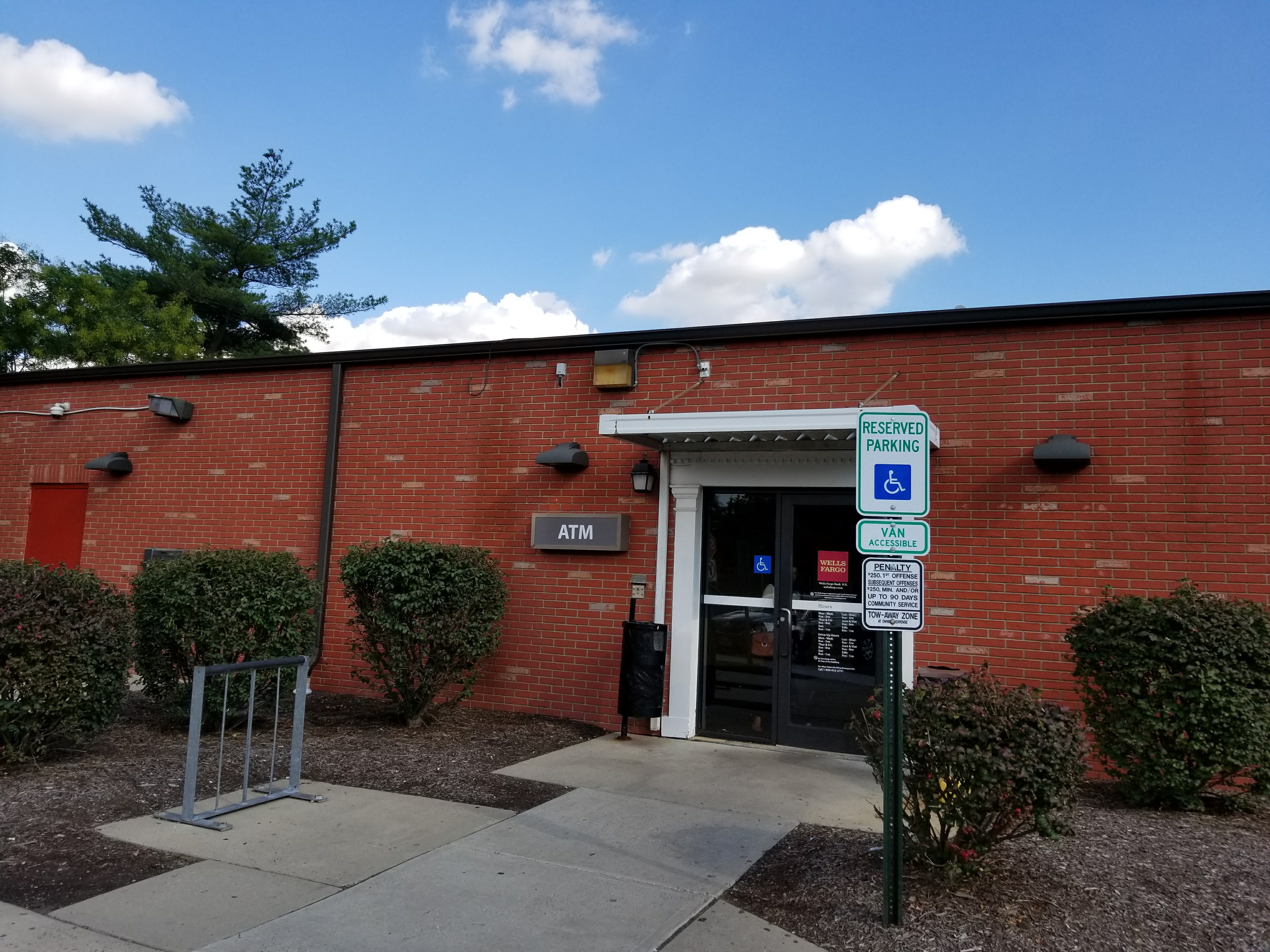Wells Fargo Bank 01