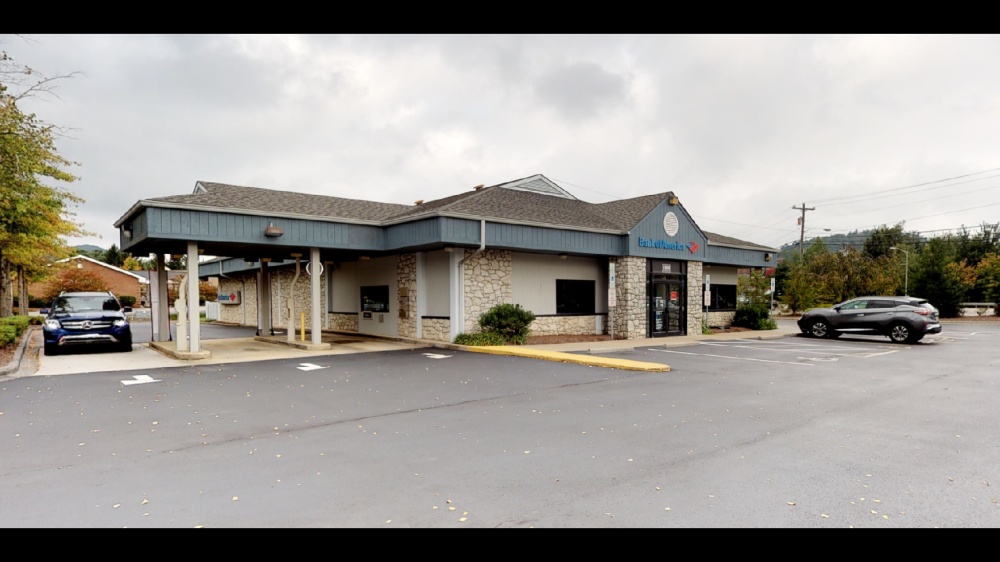Bank of America (with Drive-thru services) 01