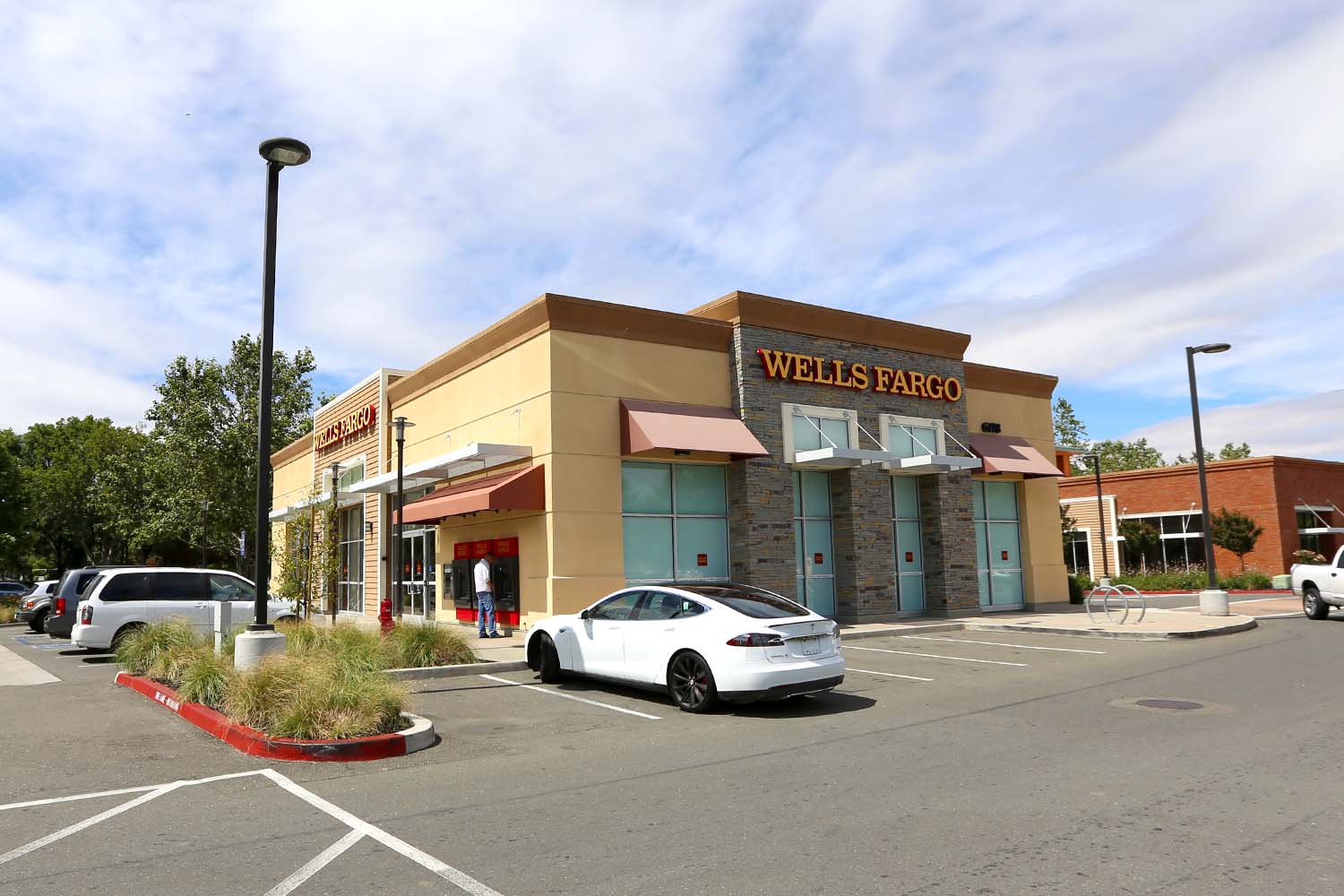 Wells Fargo Bank 01