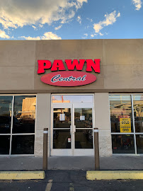 Central Pawn 01