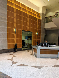 Charles Schwab 01