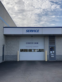Ron Tirapelli Ford Service 02
