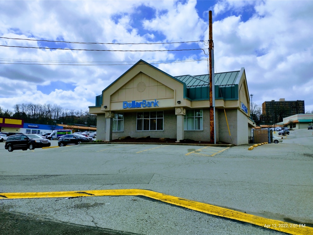 Dollar Bank 01