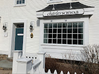 Charles Schwab 01