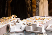 American Jewelry & Loan 03