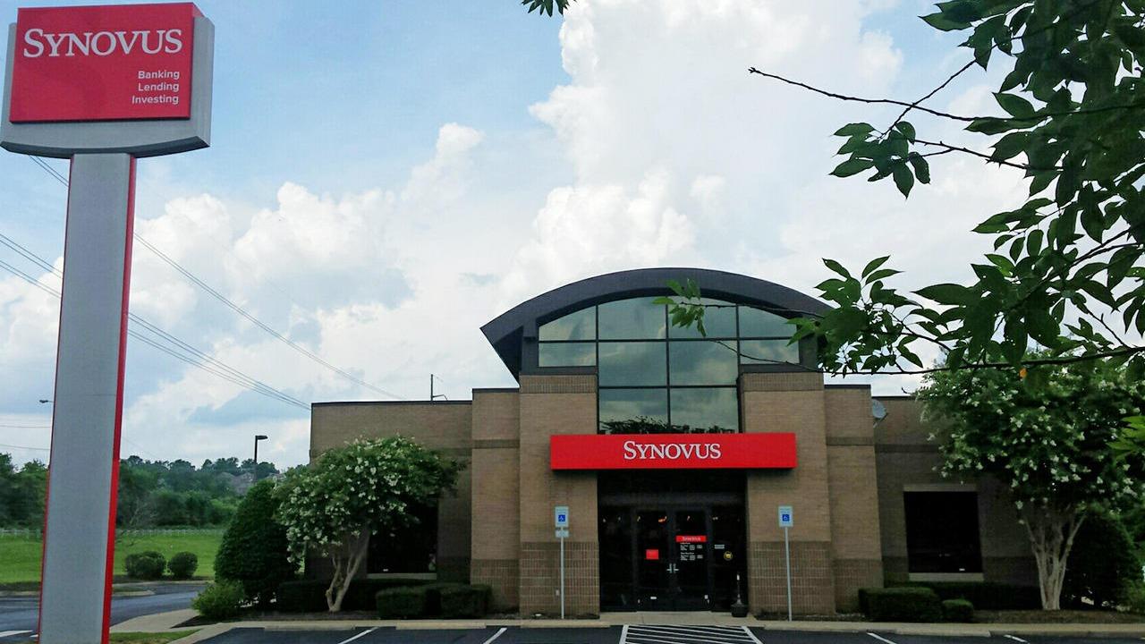 Synovus Bank 01