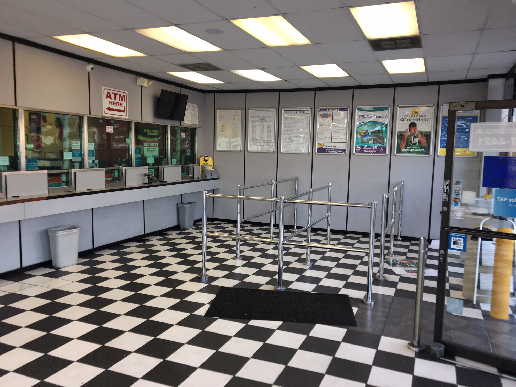 CCS Title Loan Services – LoanMart Blair Hills 01