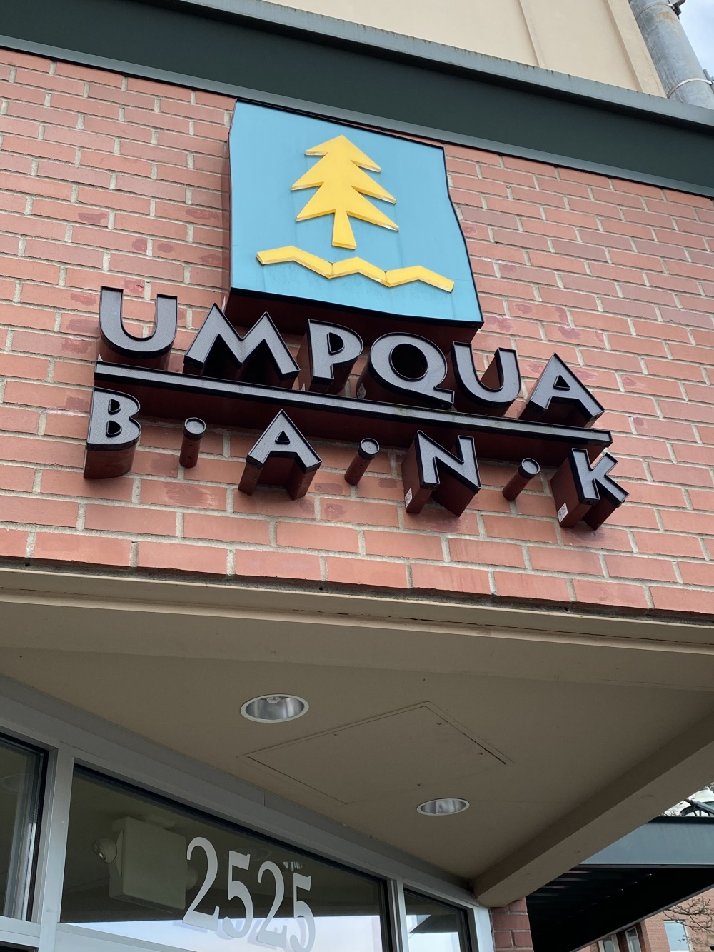 Umpqua Bank 01