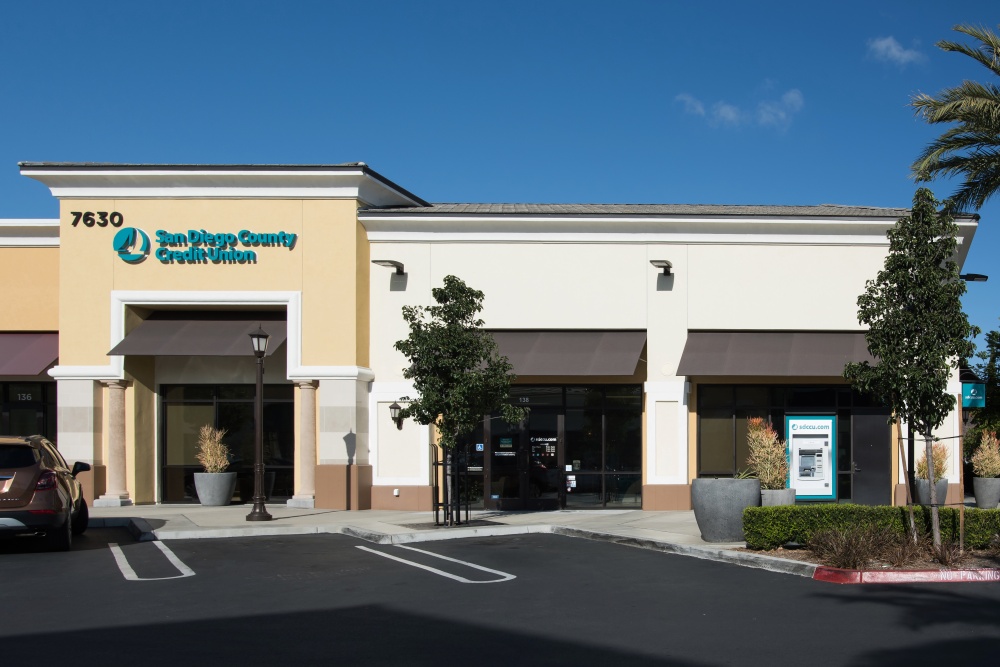 SDCCU La Costa Branch 01