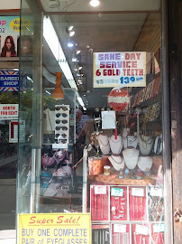 Downtown Pawn Shop 02