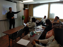 L A Financial Management & Services 04