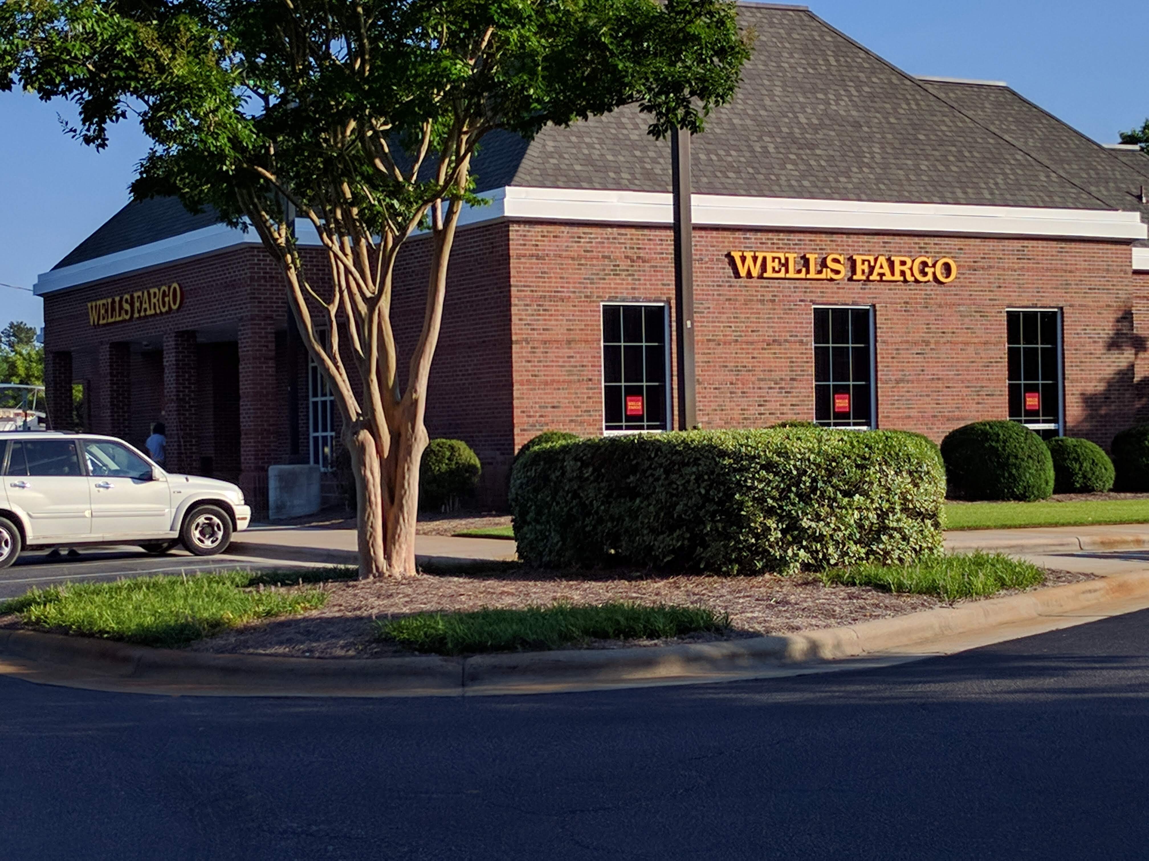Wells Fargo Bank 01