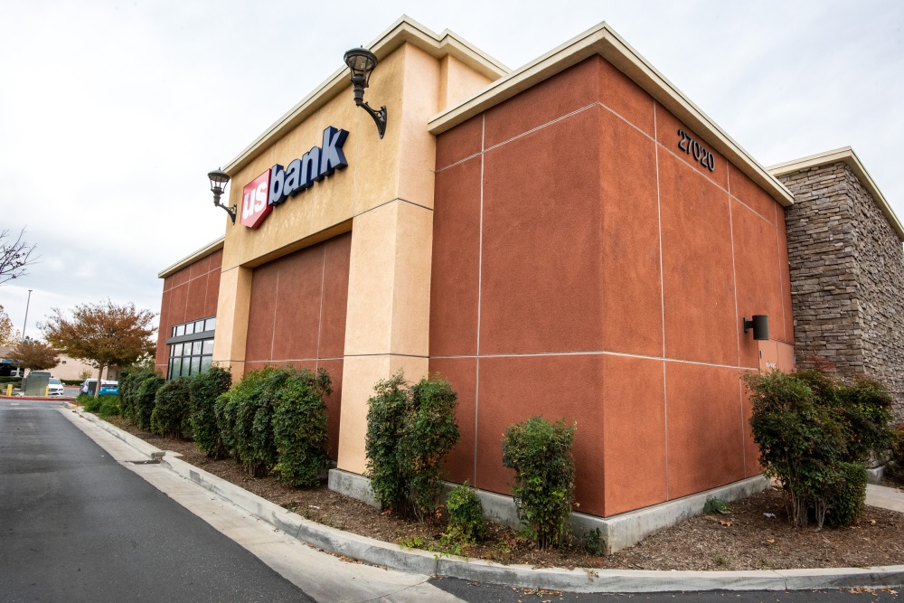 U.S. Bank Branch 01