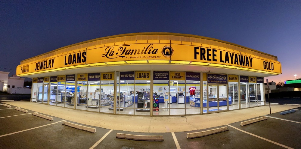 La Familia Pawn & Jewelry Brandon Blvd 01