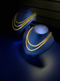 La Familia Pawn & Jewelry Brandon Blvd 04