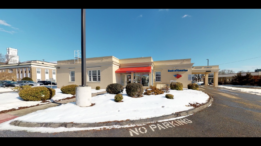 Bank of America (with Drive-thru ATM) 01