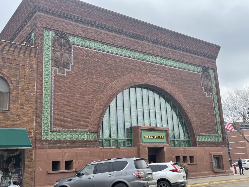 Wells Fargo Bank 01