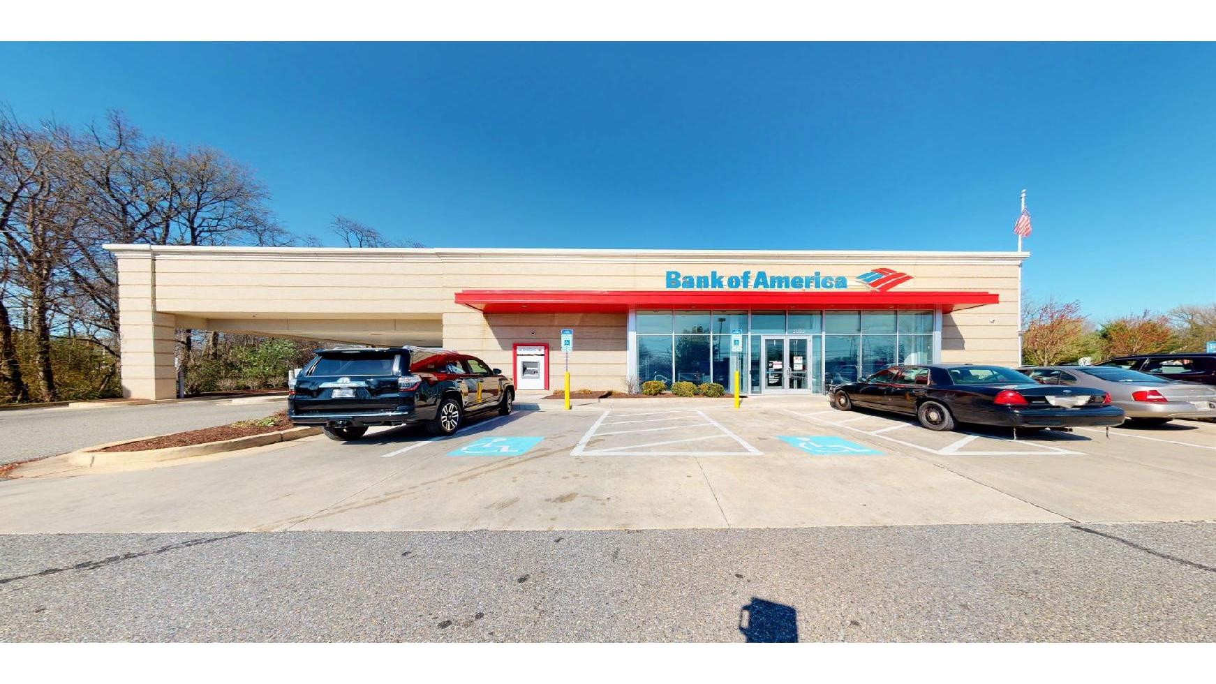 Bank of America (with Drive-thru ATM) 01